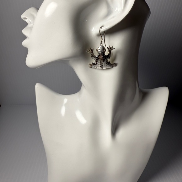 Sterling Silver 925 Frog Dangle Earrings - Picture 1 of 9